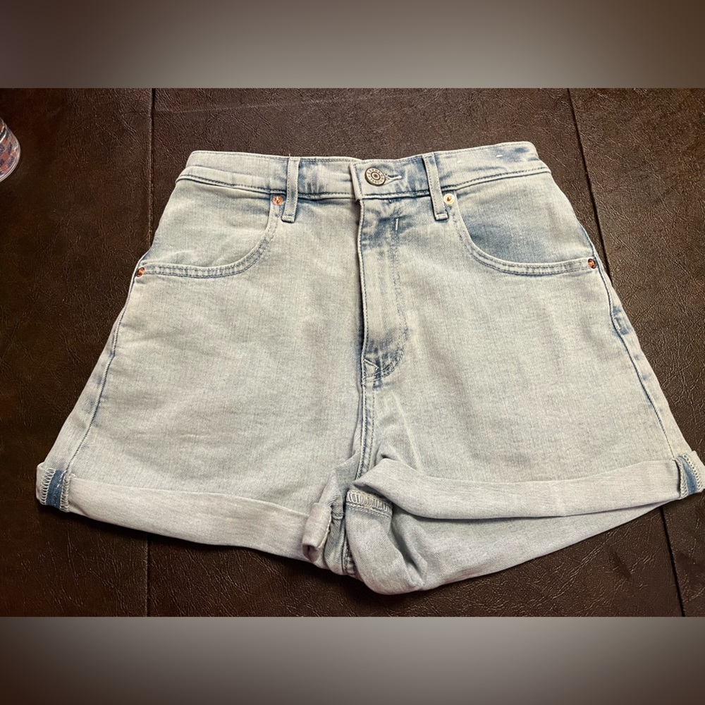 Express MOM shortie shorts